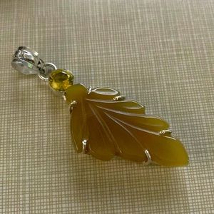 Pretty carved Agate leaf pendant only